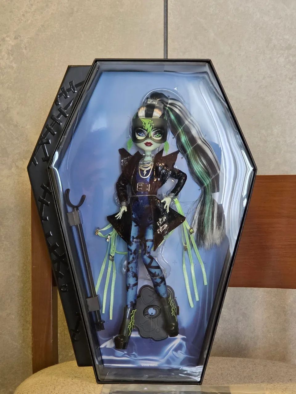 Monster High Haunt Couture Midnight Runway Frankie Stein Doll