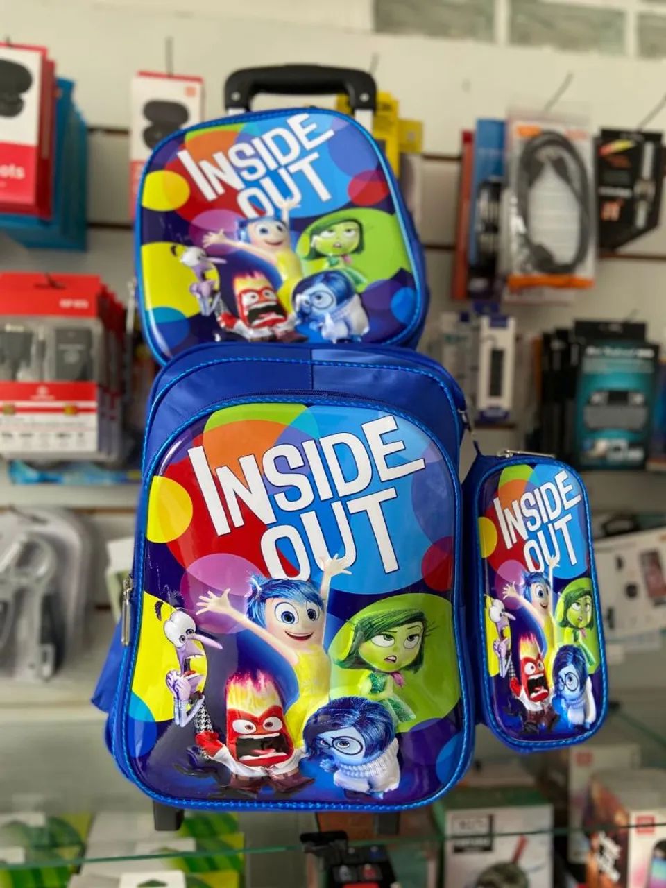 *Kit Escolar Mochila com Rodinhas, Lancheira Térmica e Estojo - Divertida Mente*