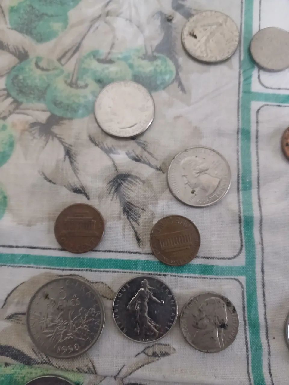 Moedas antigas de vários países  - Foto 2