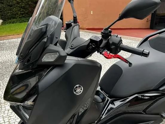 Vendo linda X-Max!