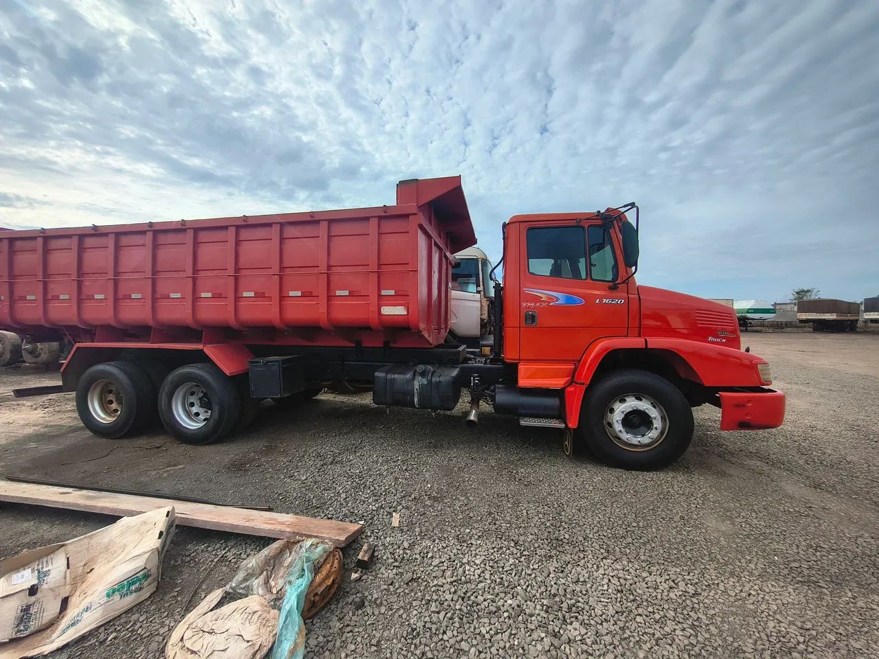 MB 1620/2003 - Foto 2