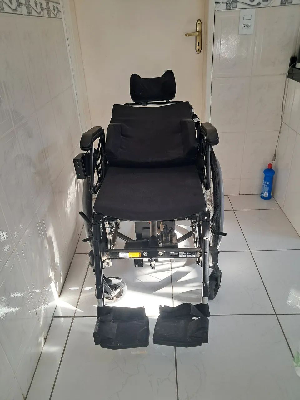Cadeira de rodas freedoom - Foto 5
