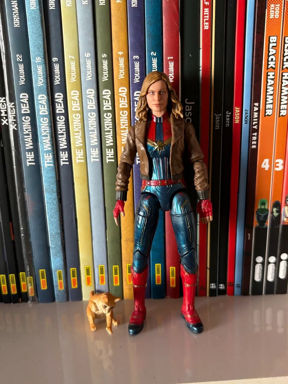 Capitã Marvel - Linha marvel legends  - Foto 2