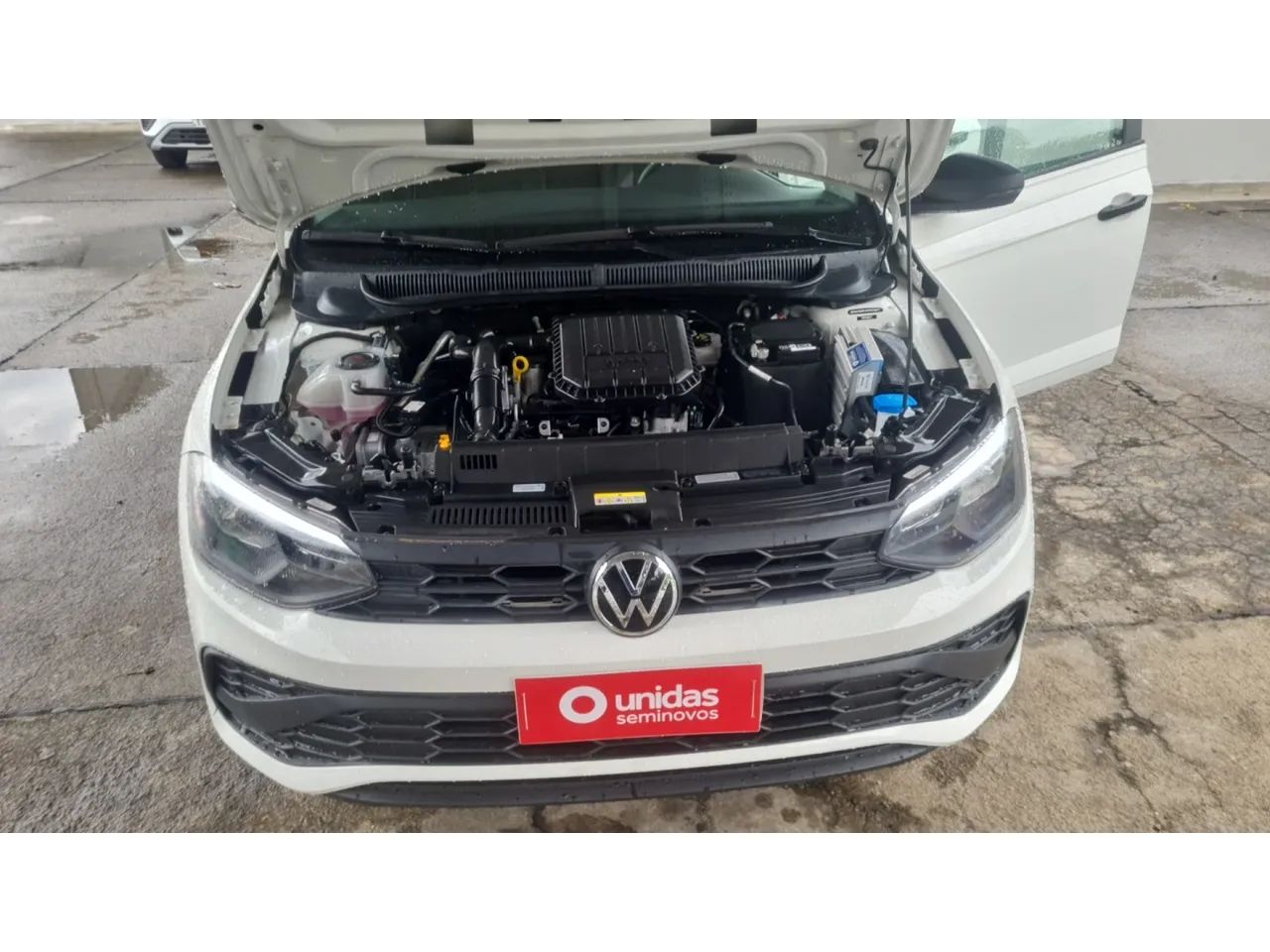 Volkswagen Polo Track 1.0 Flex 12V 5p, foto 15 de 17
