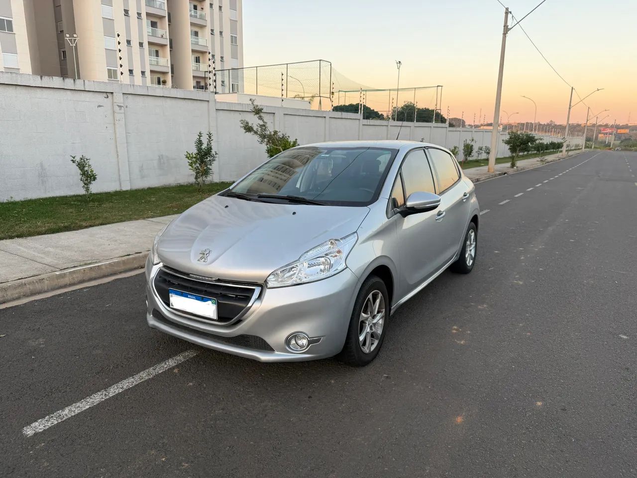 Peugeot 208 Active/active Pack 1.5 Flex 8V 5P 2016 - Foto 2