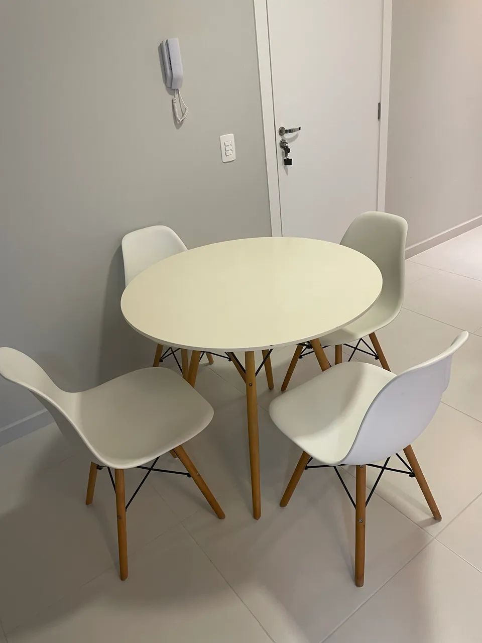 Mesa de jantar redonda 90cm