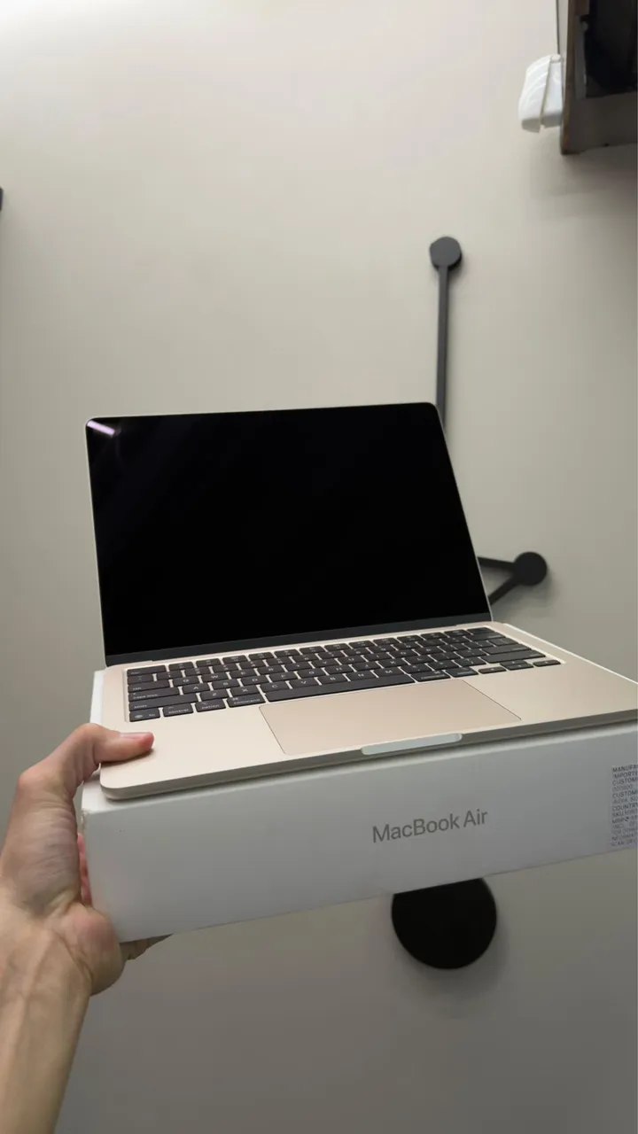 MacBook Air(8GB/256GB 2017年)13インチ Amazon.co.jp: 【整備済み品】Apple MacBook Air 2017(13インチAir,8GB