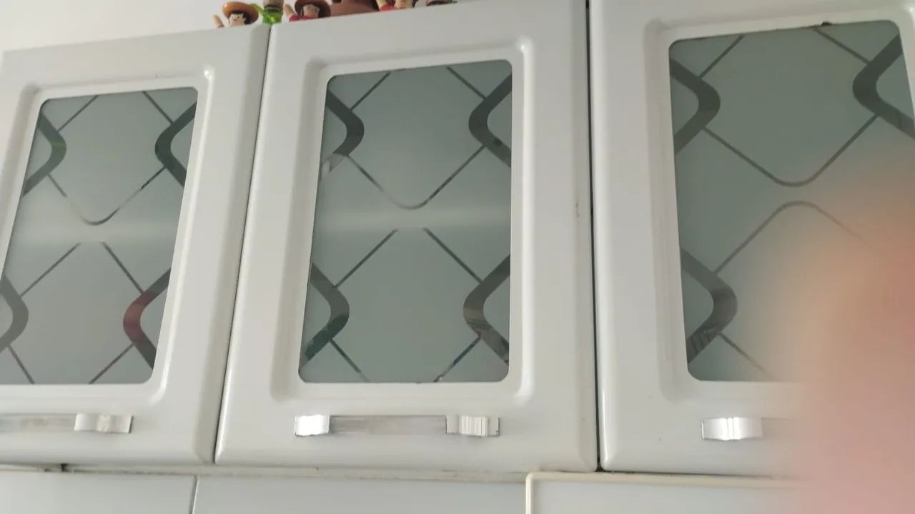 Vende se armário de parede 