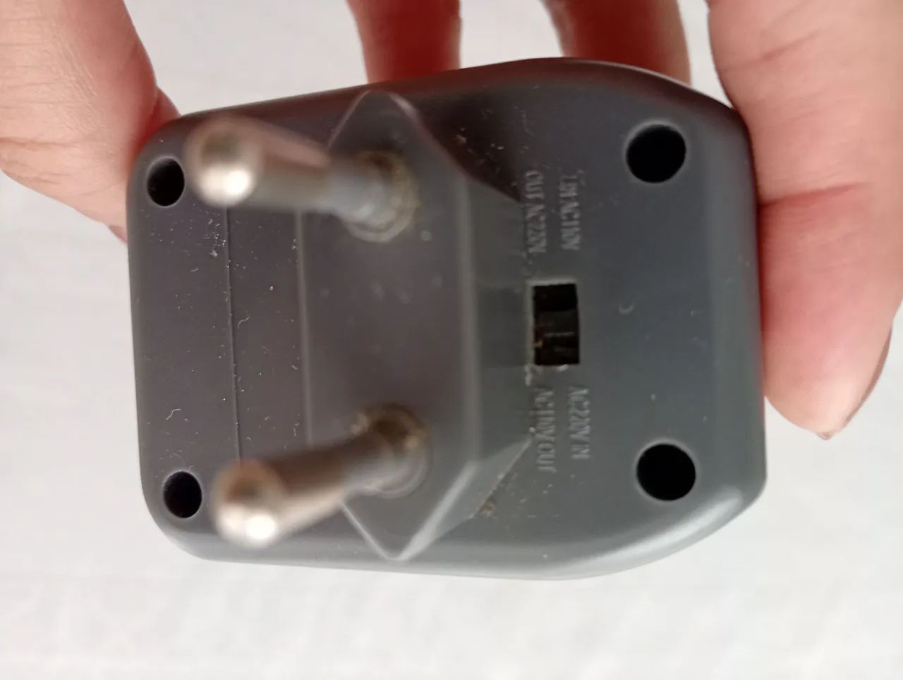 Adaptador de voltagem  - Foto 4