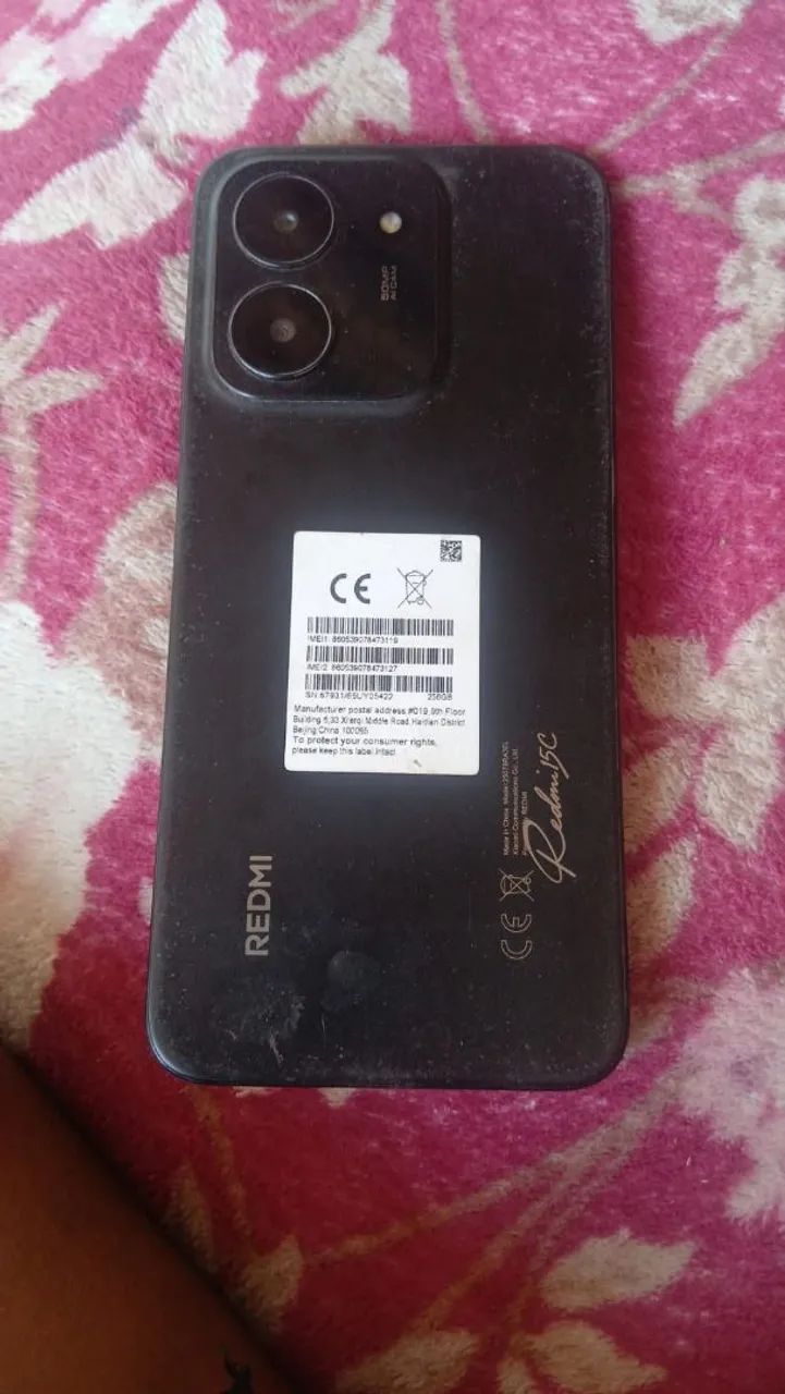 Vendo celular com a tela quebrada para conserto ou retirada de peças