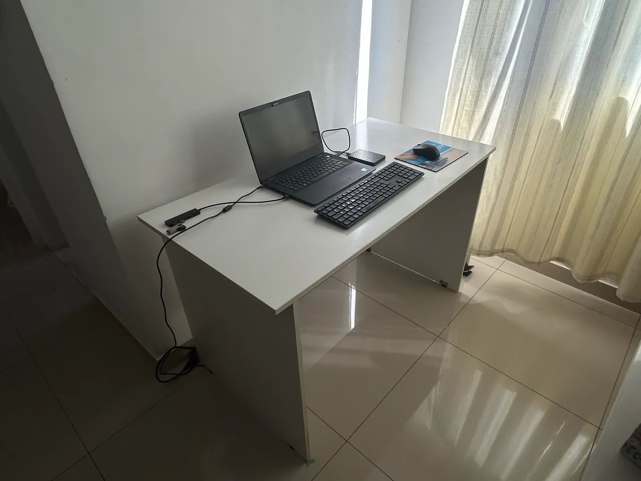 Mesa de madeira branca - Foto 2