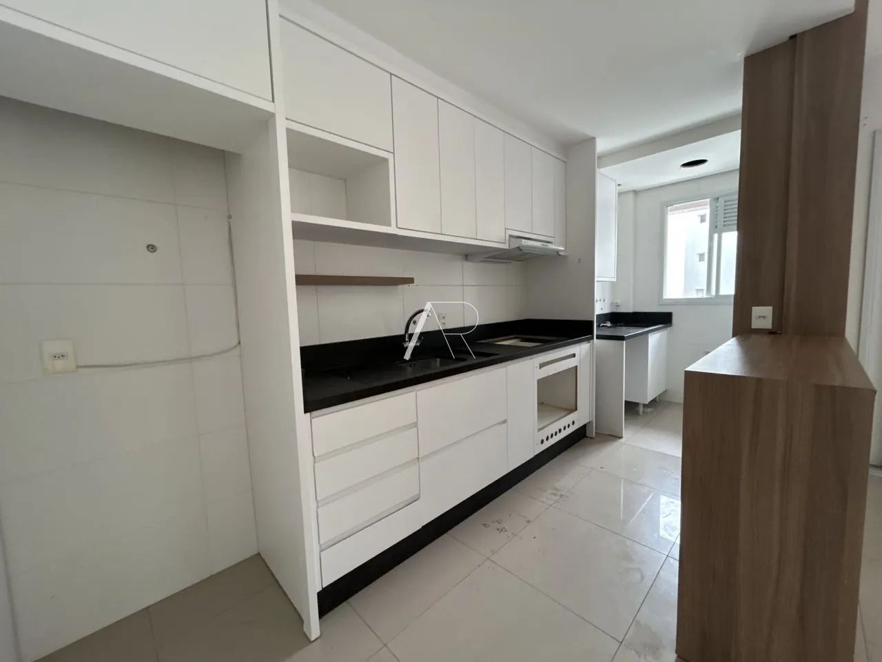 Apartamento 2 dormitórios, em frente a UDESC - Foto 4