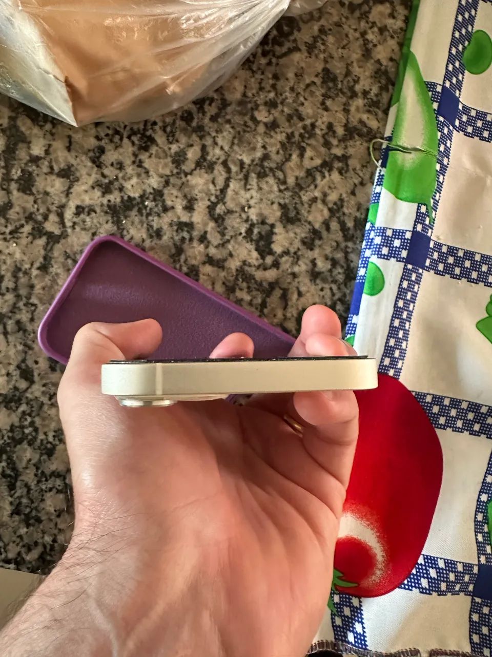 IPhone 13 de 128GB com caixa bateria 83