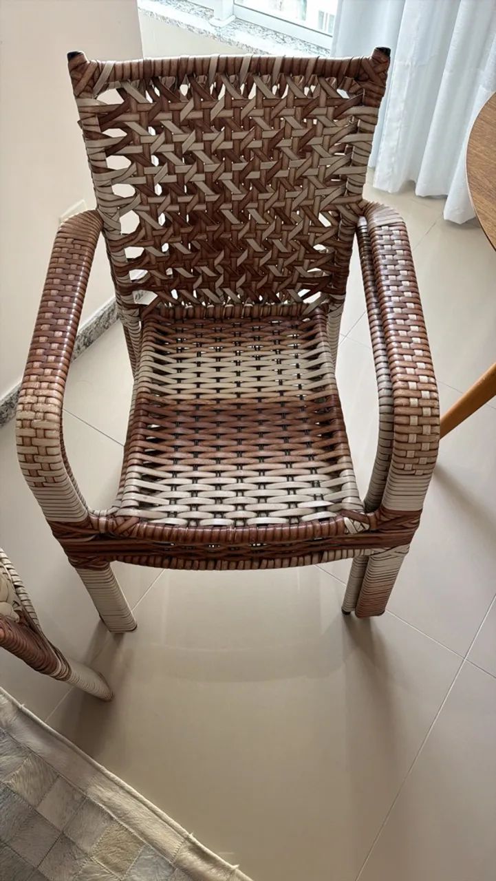 Mesa com cadeiras 