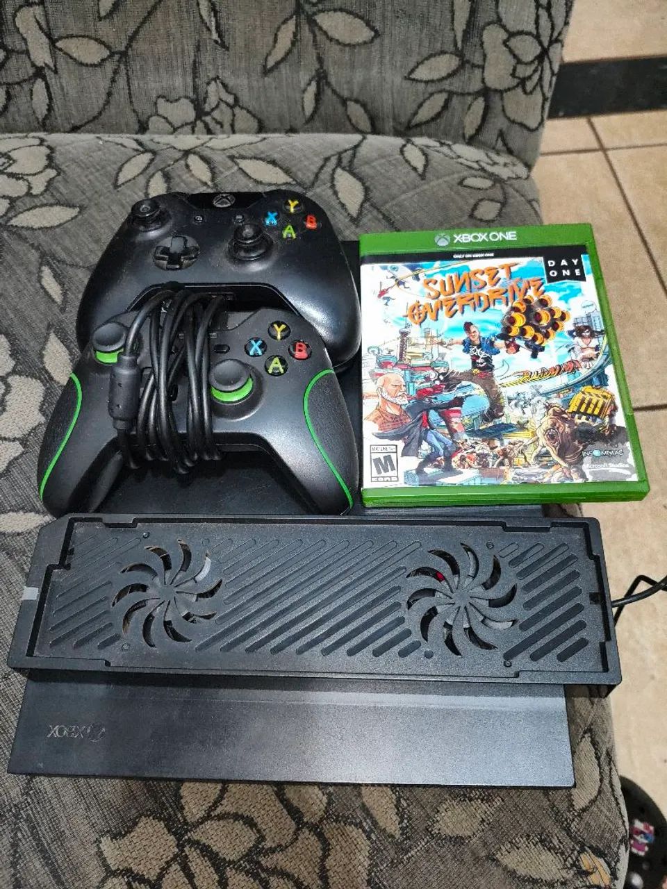 VENDO XBOX ONE X 