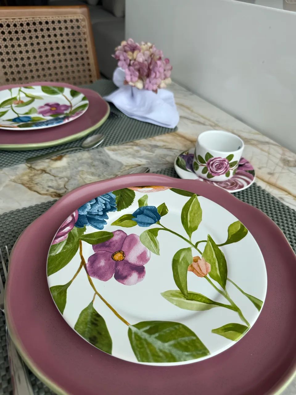 Conjunto de louças com 25 peças 