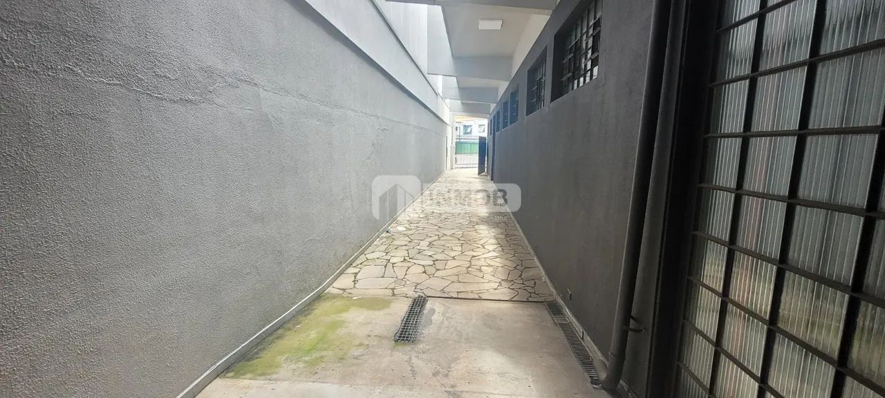 Galpão para Alugar na Vila São José, Taubaté  530m², 4 Banheiros - Foto 9