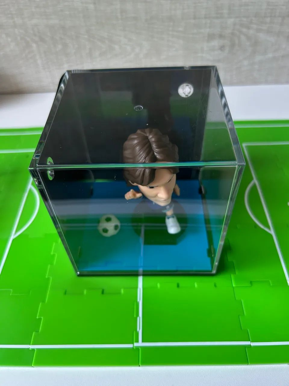 Lionel Messi raro (expositor acrílico) - Ballers - FIFA - Copa