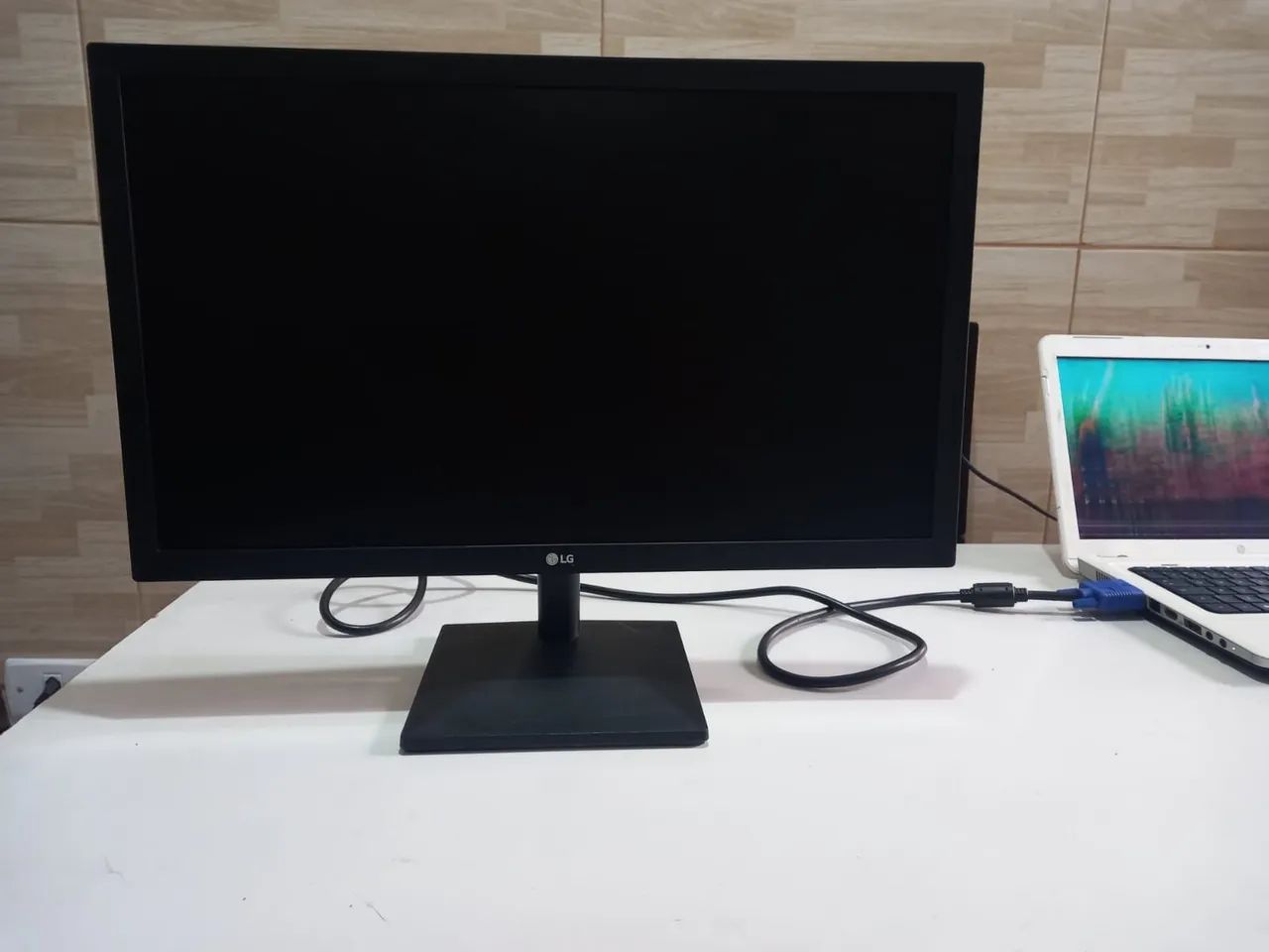 Monitor LG 20 polegadas led entradas HDMI e VGA usado!!! - Foto 4