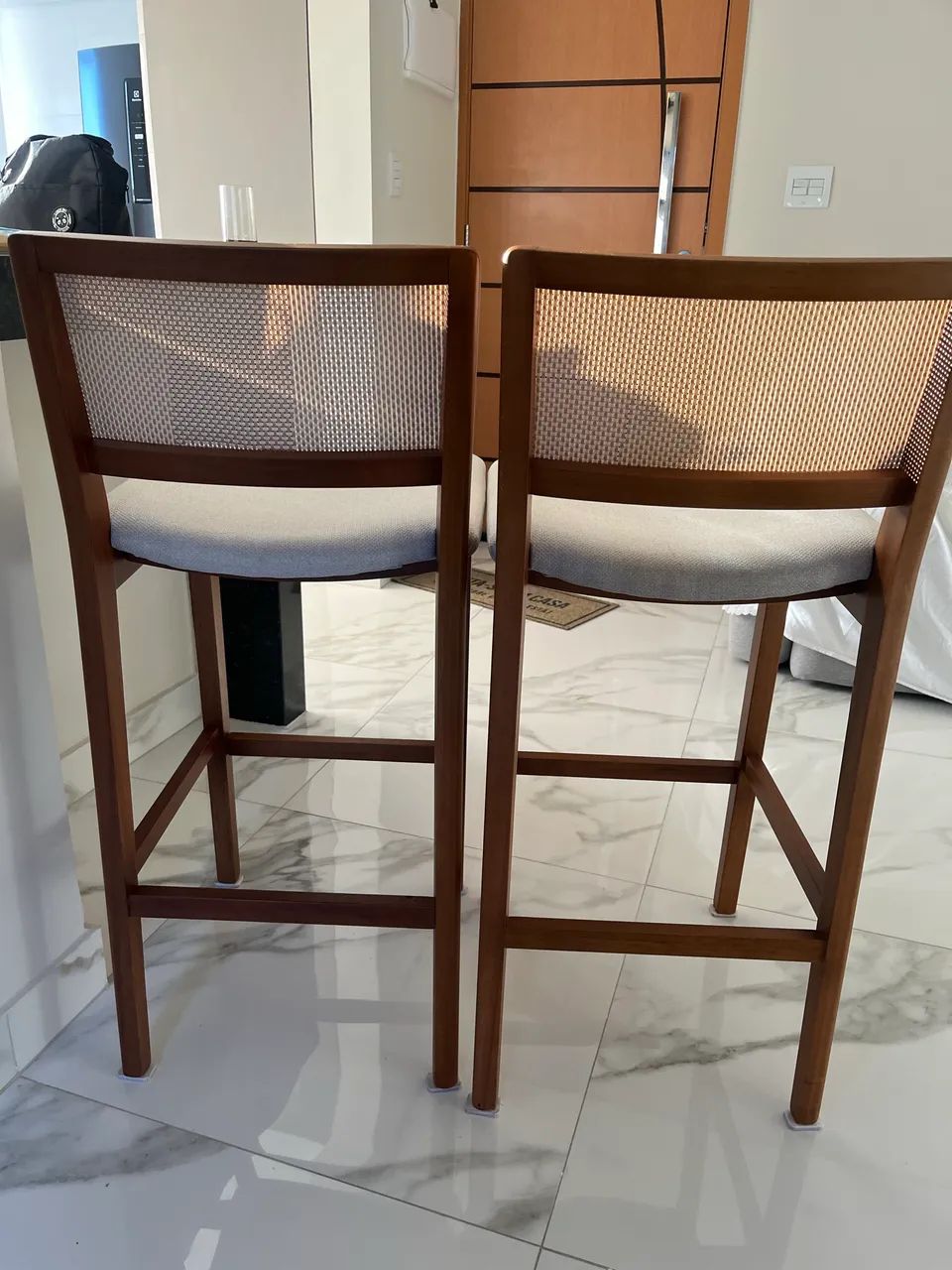 Banqueta pra balcão madeira maciça  - Foto 4