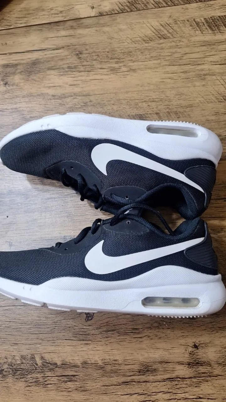 Nike Air Max Oketo na cor Black/White (Preto/Branco) tamanho 38 - Foto 2