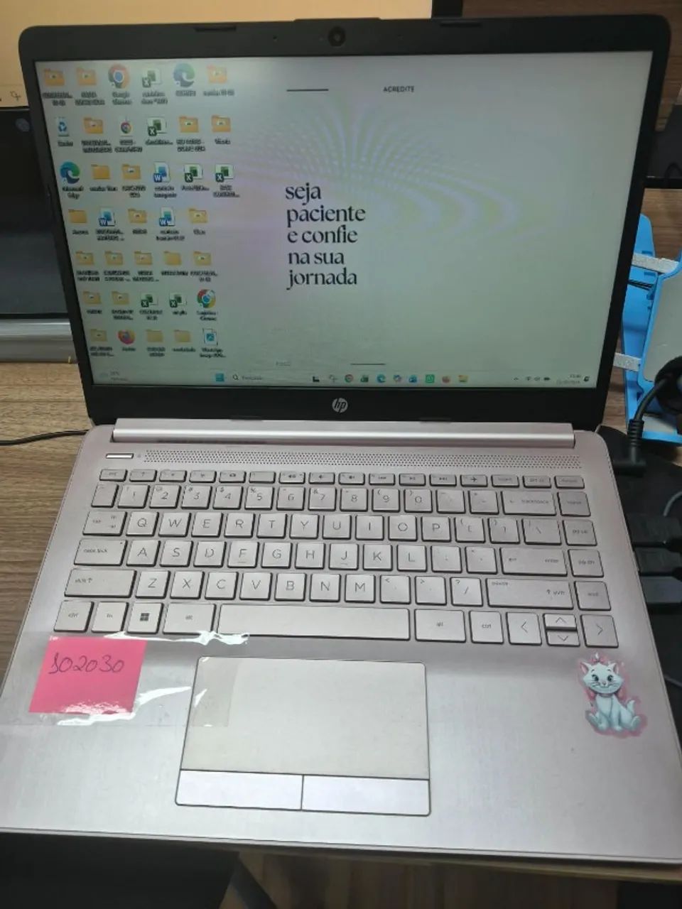 LAPTOP HP 14  