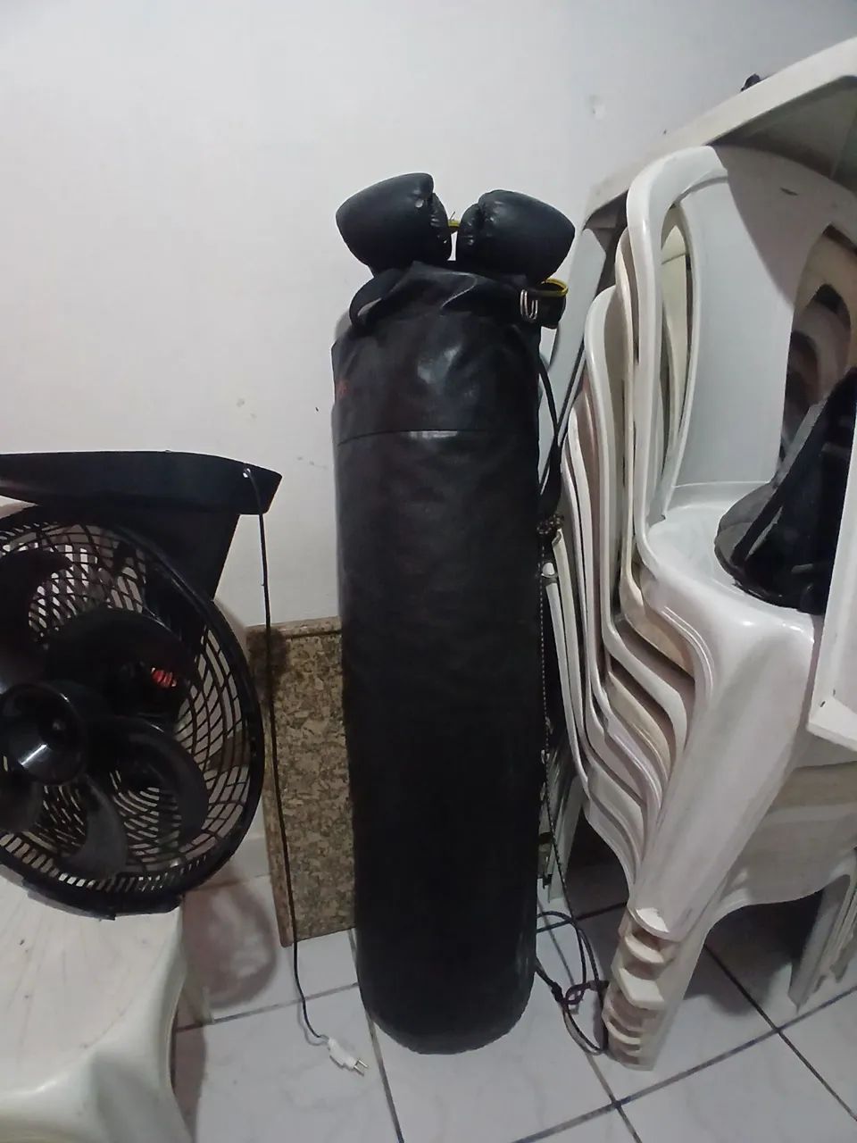 Saco de box já vai com um par de luva  - Foto 3