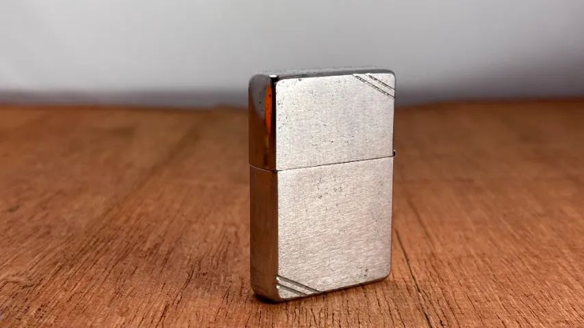 Isqueiro Zippo vintage slashes 1996 (usado) - Foto 2