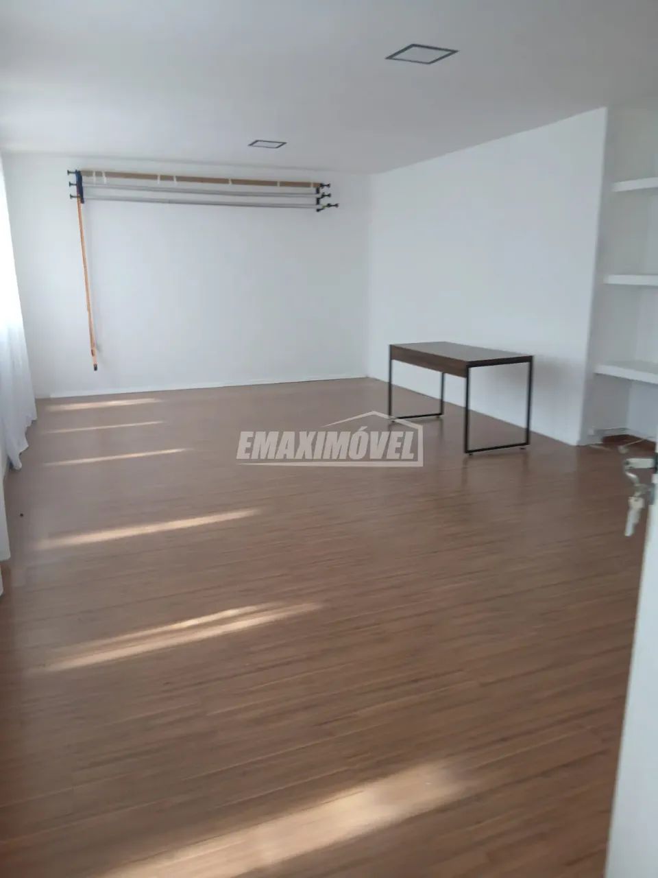 Sala Comercial para alugar no Jardim Simus em Sorocaba/SP