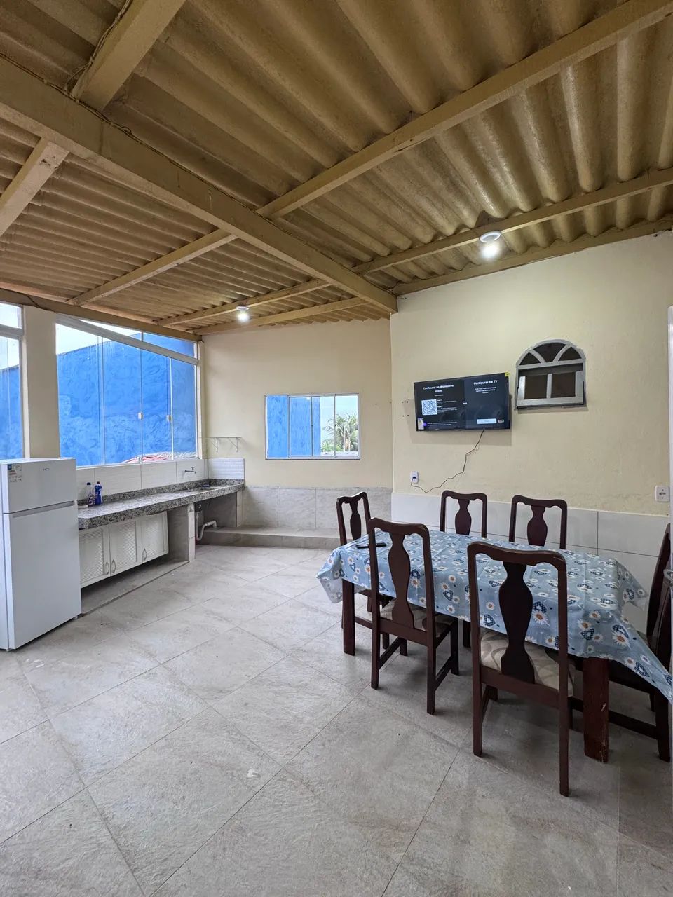Alugo apartamento mobiliado com 4 quartos - Foto 2