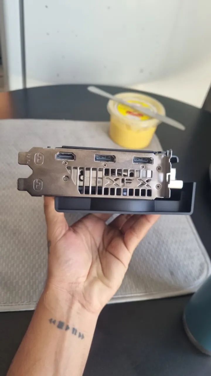 RX 9060 XT 16gb - Foto 4