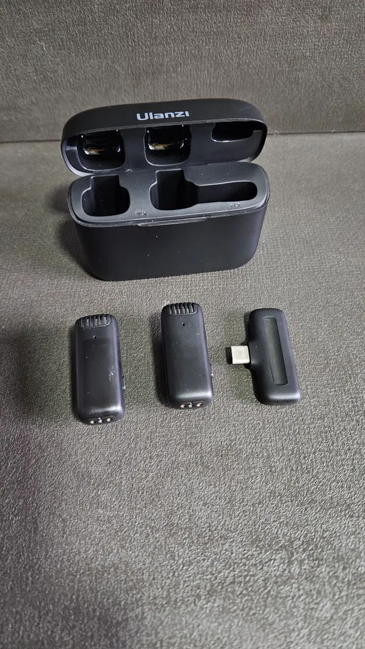 Microfone de Lapela Sem Fio Ulanzi J12 Duplo (Entrada USB-C) - Ótimo Estado