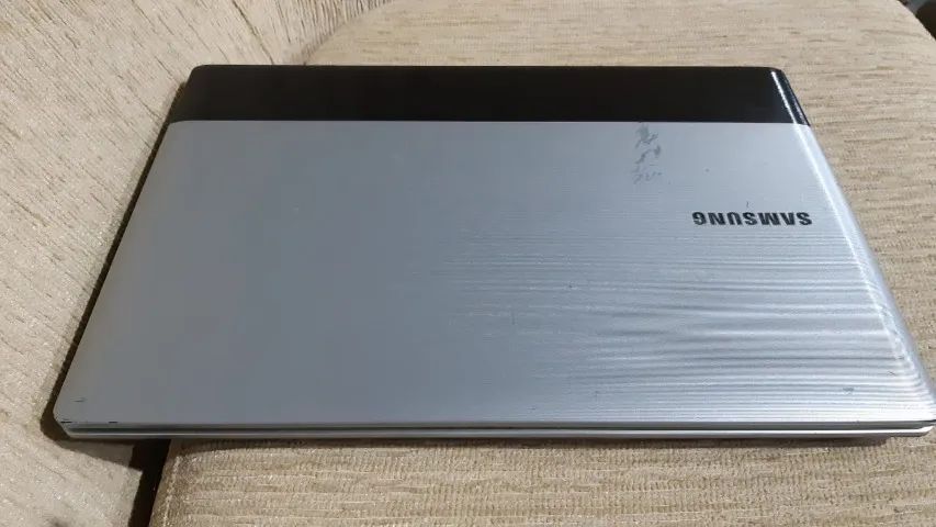 Notebook Samsung 14 pol - Intel i3 - RV420, modelo NP-RV420-AD2BR - Foto 3