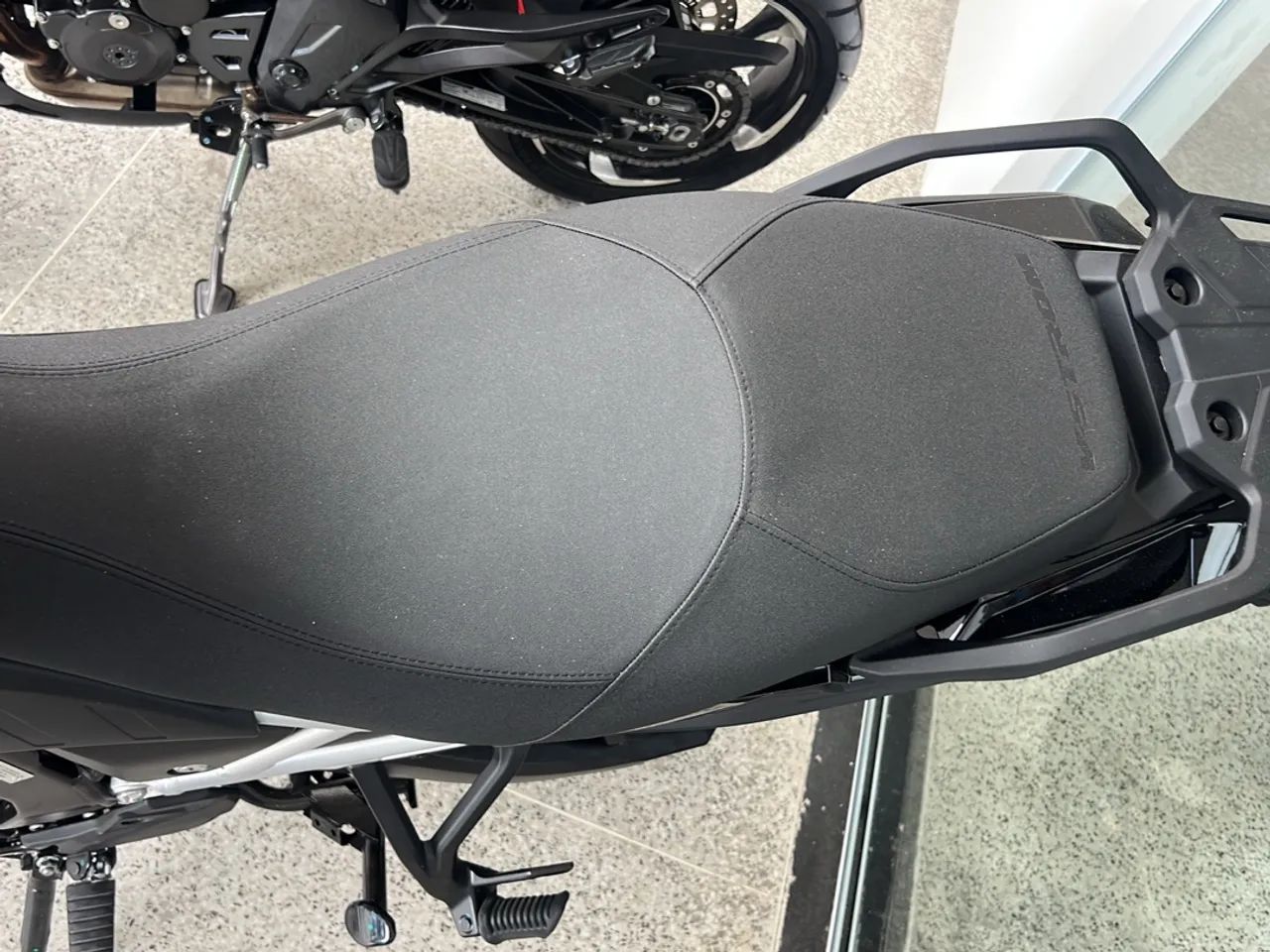 SUZUKI V-STROM 800 - Foto 3