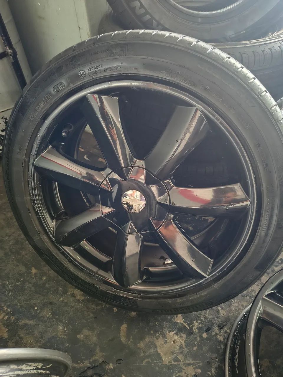 VENDO RODAS ARO 17 R$: 1.200 ! - Foto 5