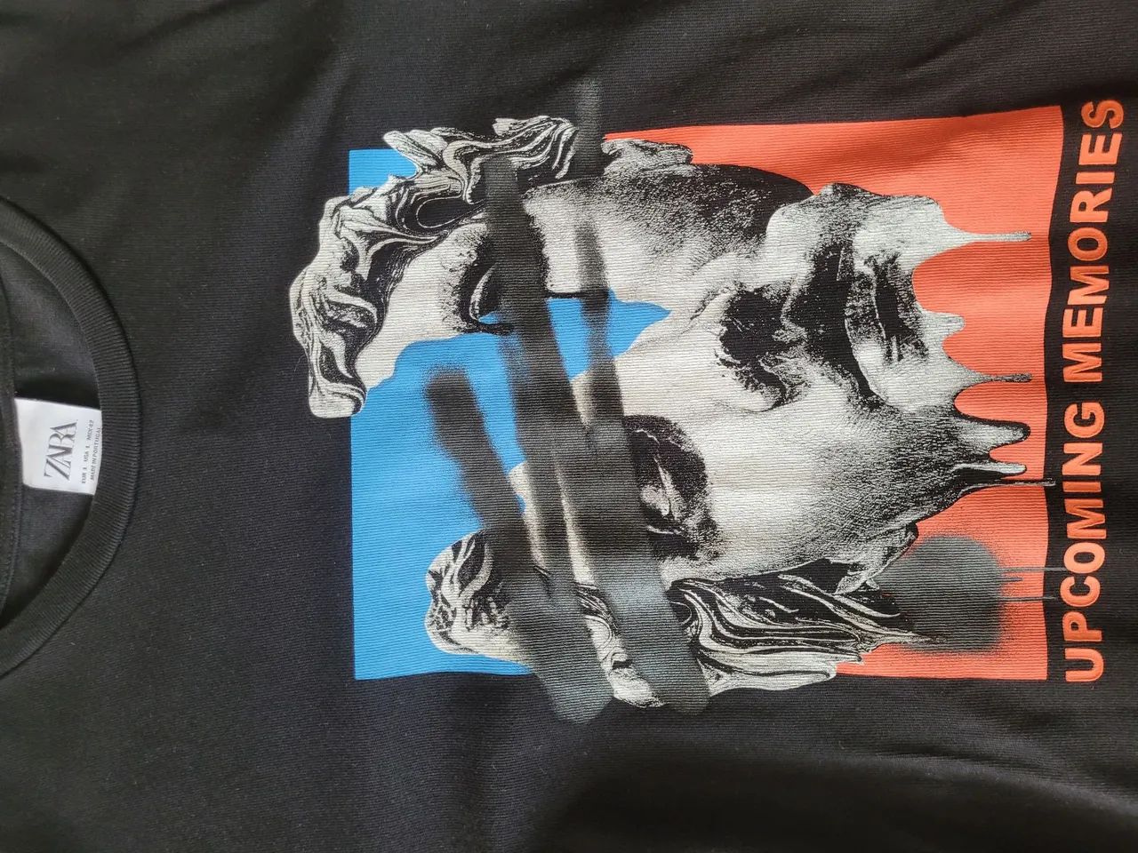 Camisa preta estampada zara G - Foto 2