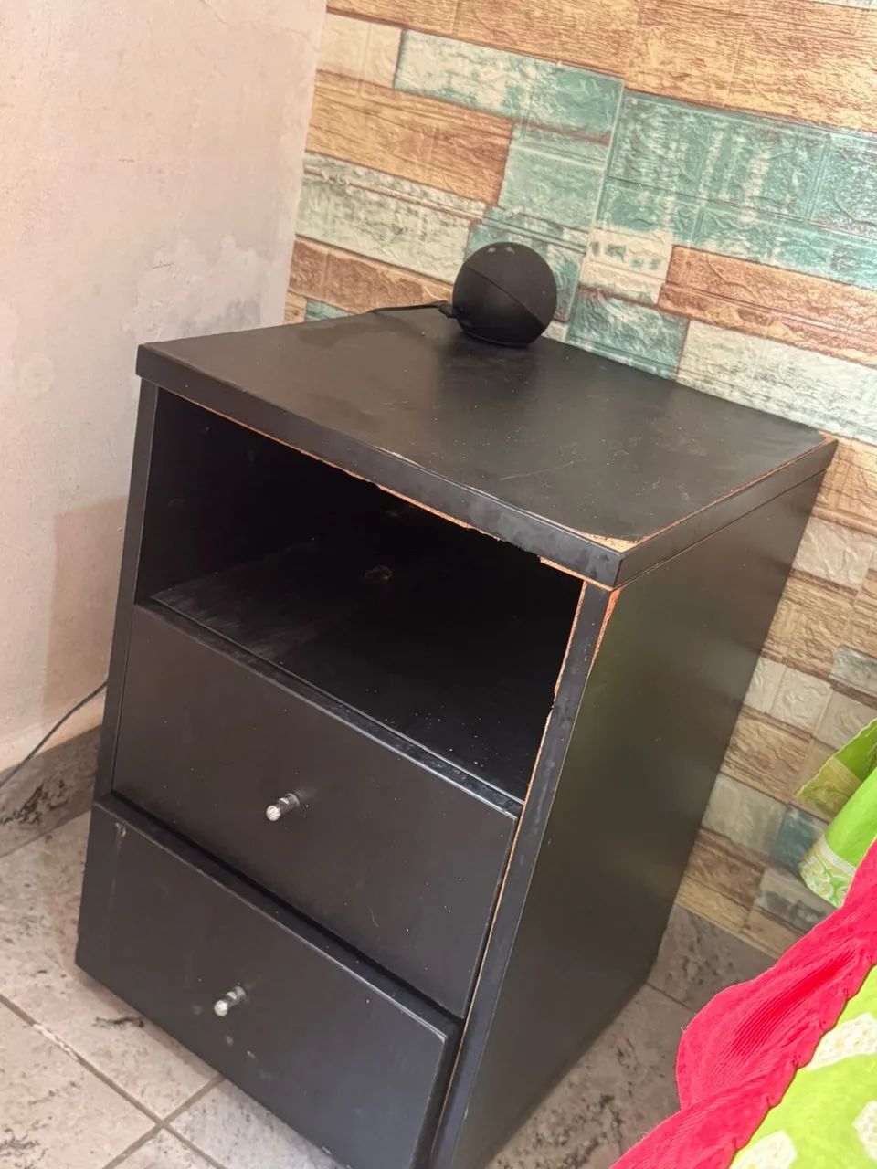Criado mudo de mandeira