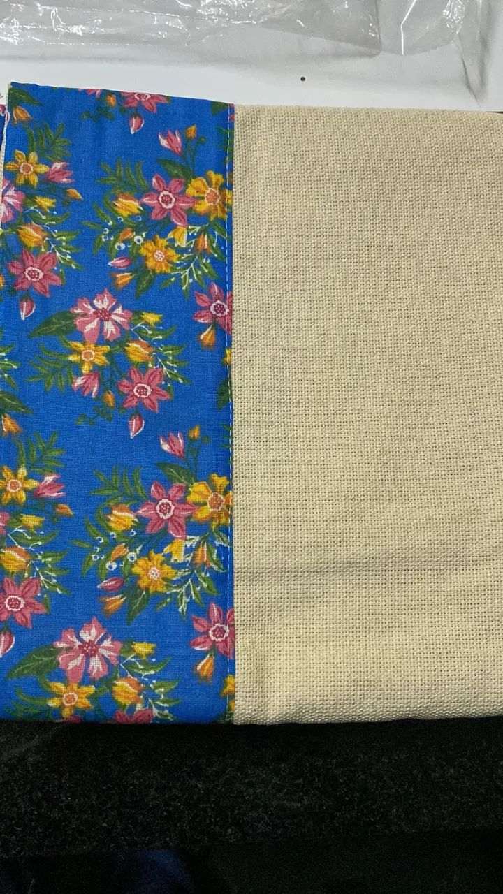 Toalha de mesa com barra em chita 1,10X 1,10cm NOVO Promoção - Foto 3