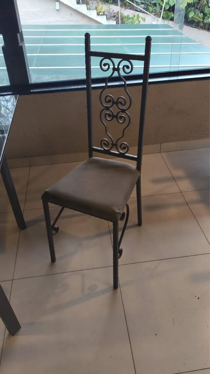 Vendo Mesa de jantar com 08 cadeiras  - Foto 2