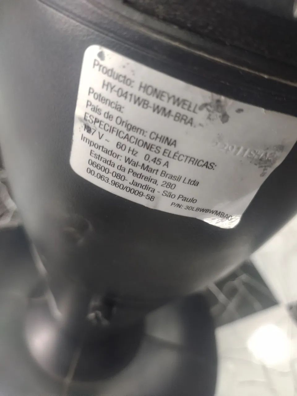 Vendo Ventilador Vertical marca Hone Ywell obs. nao esta funcionando R$ 150,00
