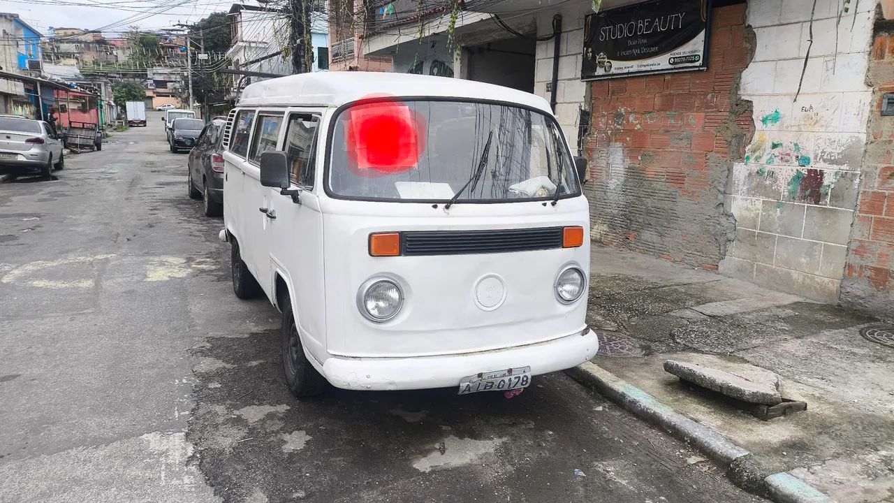 Volkswagen Kombi Furgão 1998