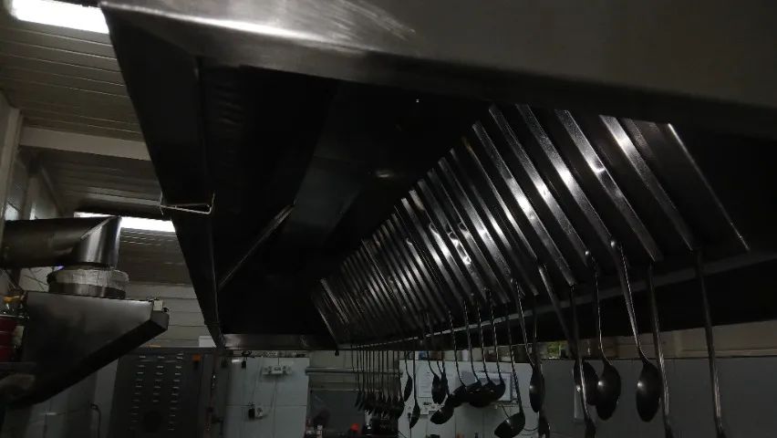 LIMPEZA DE COÍFAS INDUSTRIAIS ( COZINHA RESTAURANTES) - Foto 2