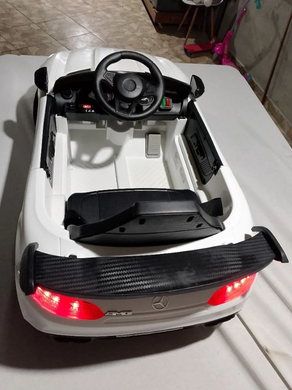 Carrinho elétrico Mercedes infantil  - Foto 5