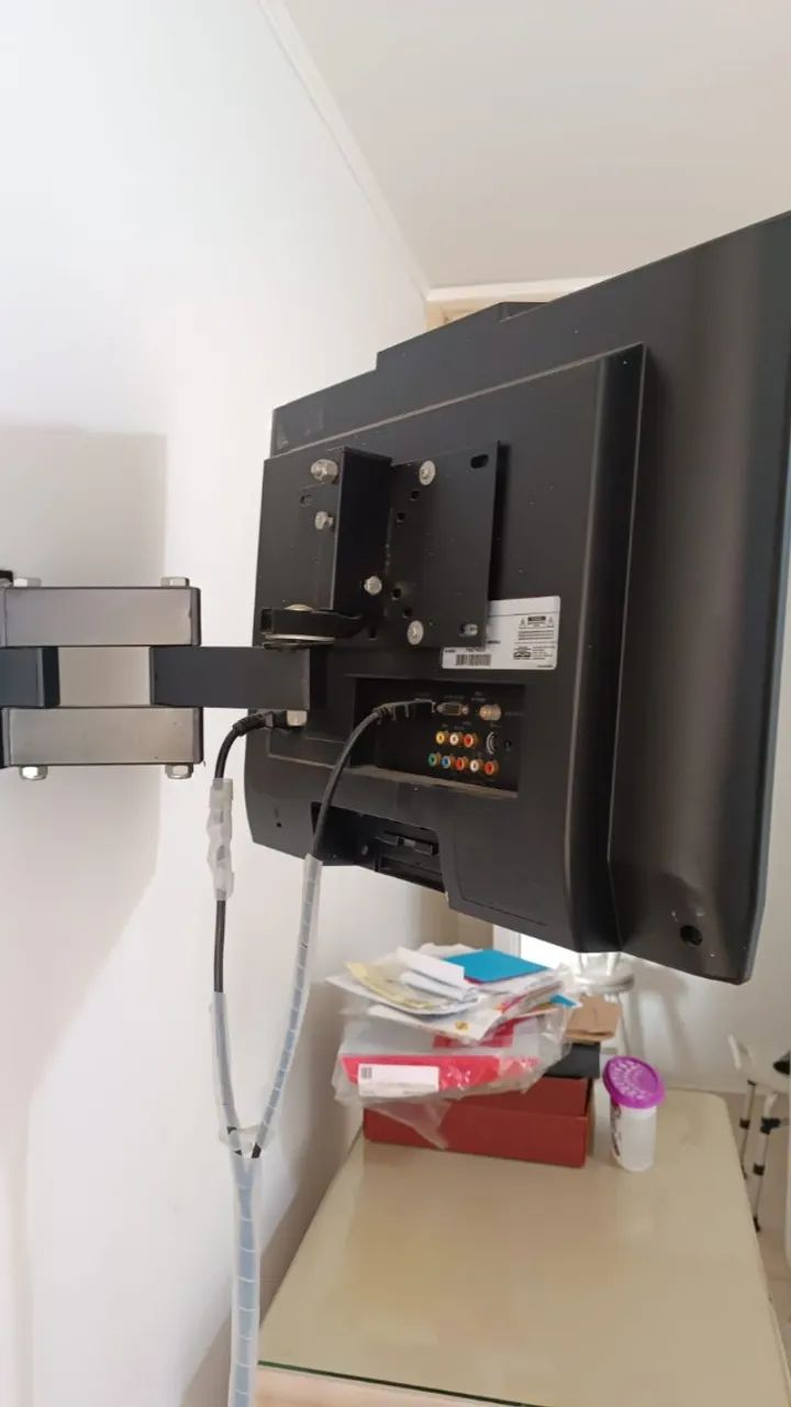 Monitor/TV 22 polegadas LG 22LS4R-MA + suporte parede - Foto 2