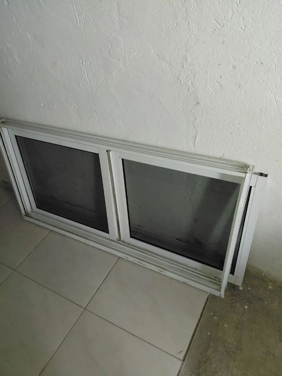 vendo janelas - Foto 2