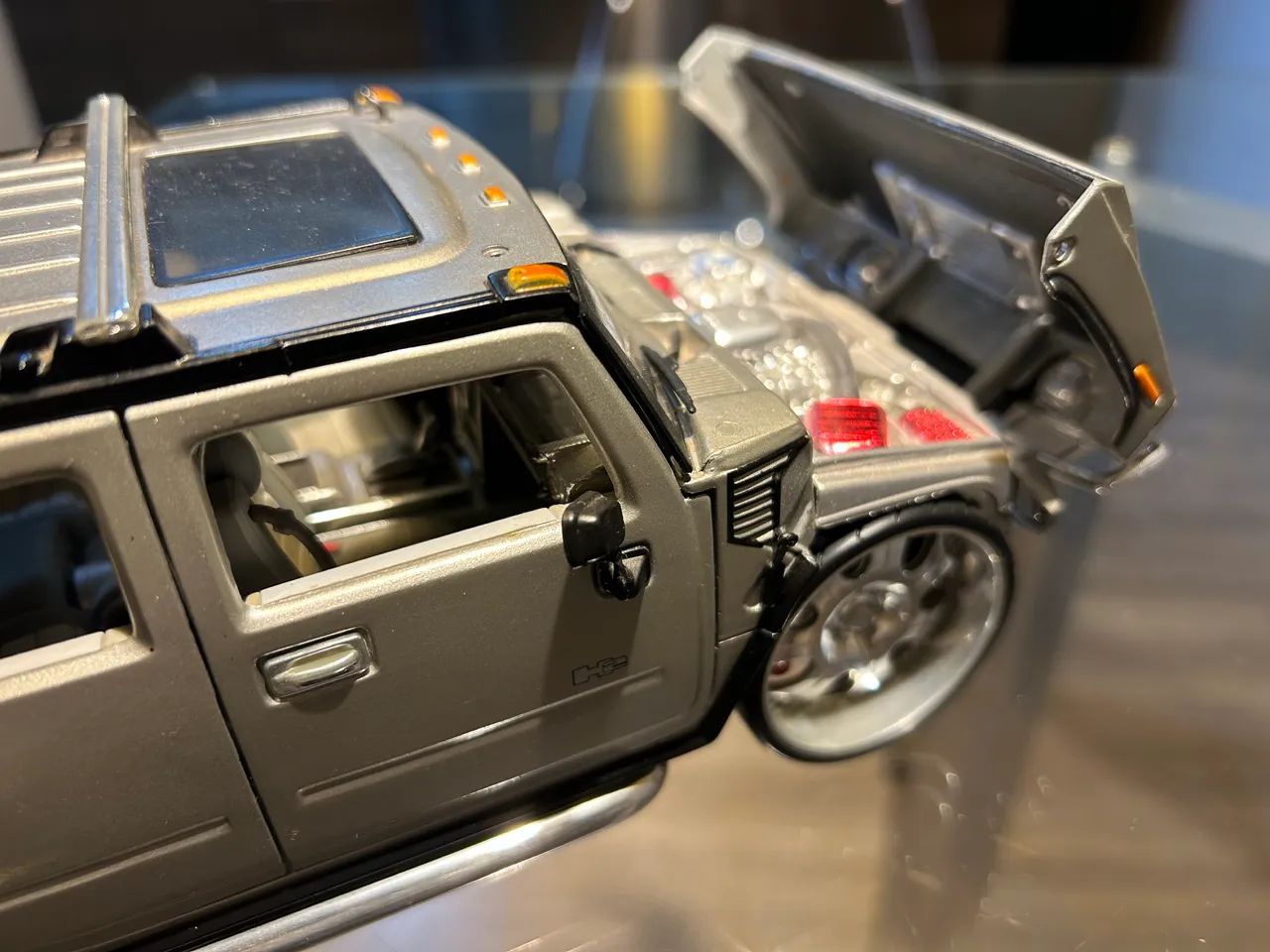 Miniatura 1:18 Hummer H2 Playerz - Hobbies e coleções - Gleba