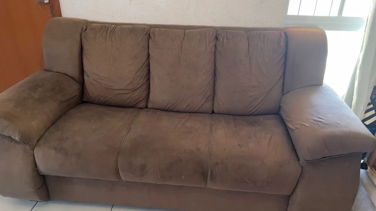 Sofá 3 lugares 