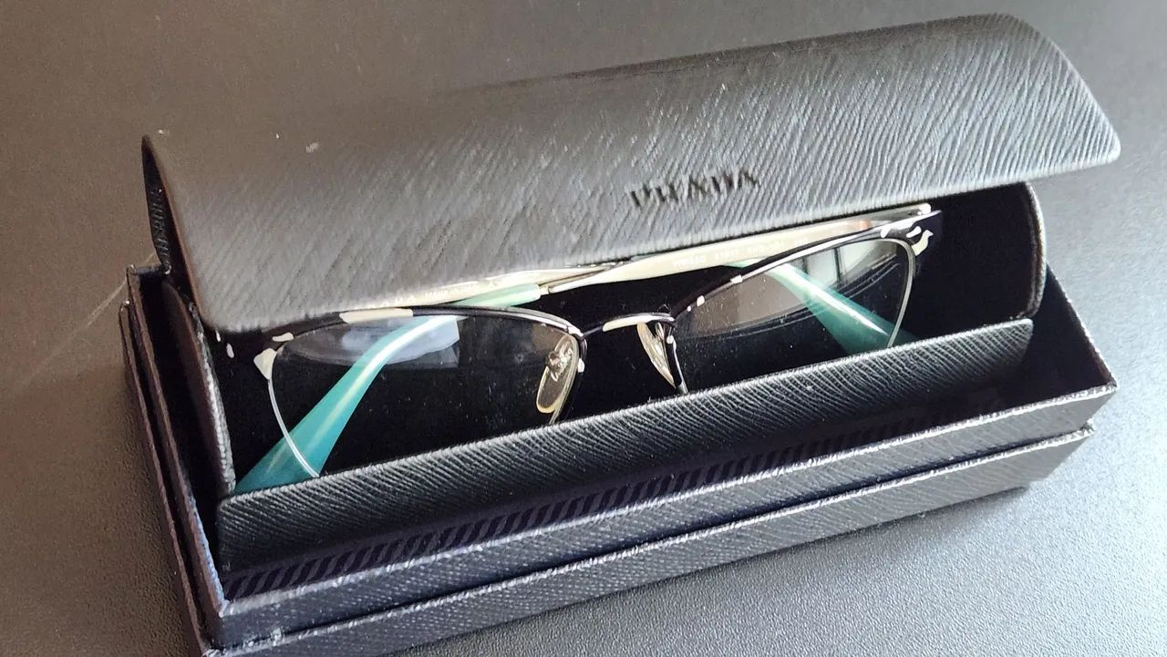 Óculos Prada modelo VPR 65Q original NOVO - Foto 3