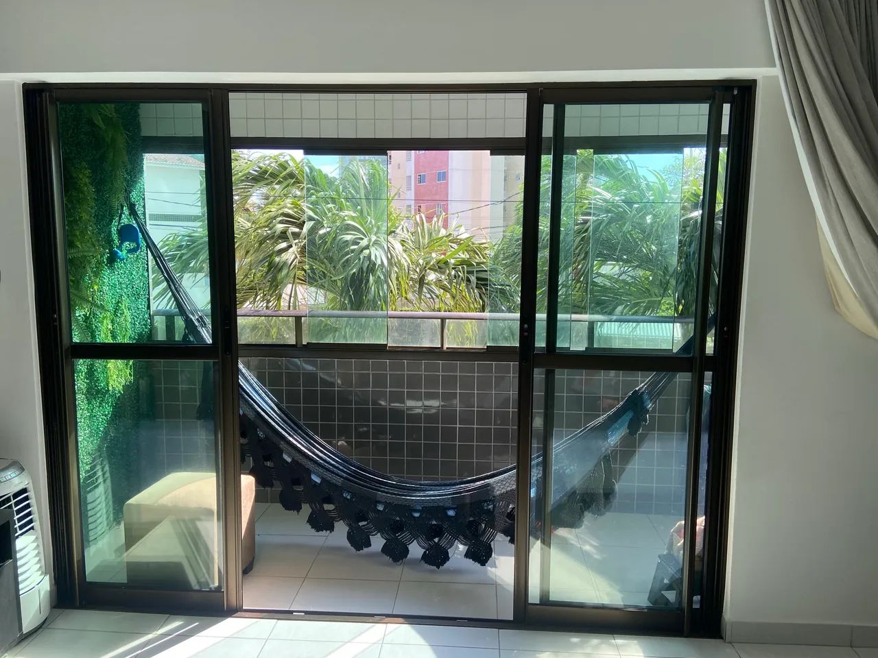 Porta de Vidro Alumínio Varanda Aceito Cartão  - Foto 2