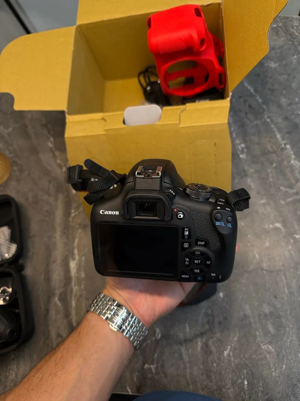 Canon EOS 2000D - Foto 2